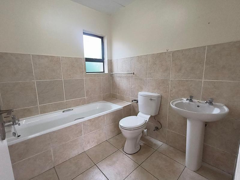 To Let 2 Bedroom Property for Rent in Parklands Western Cape